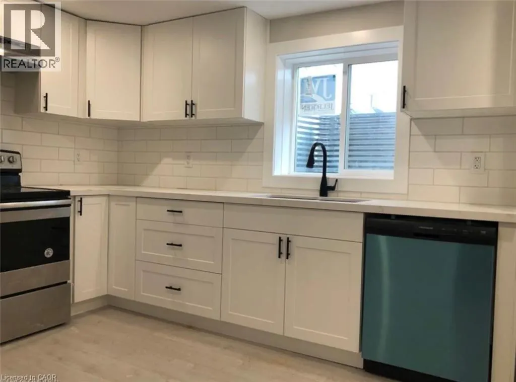 7 CHALMERS Street Unit# lower, #lower