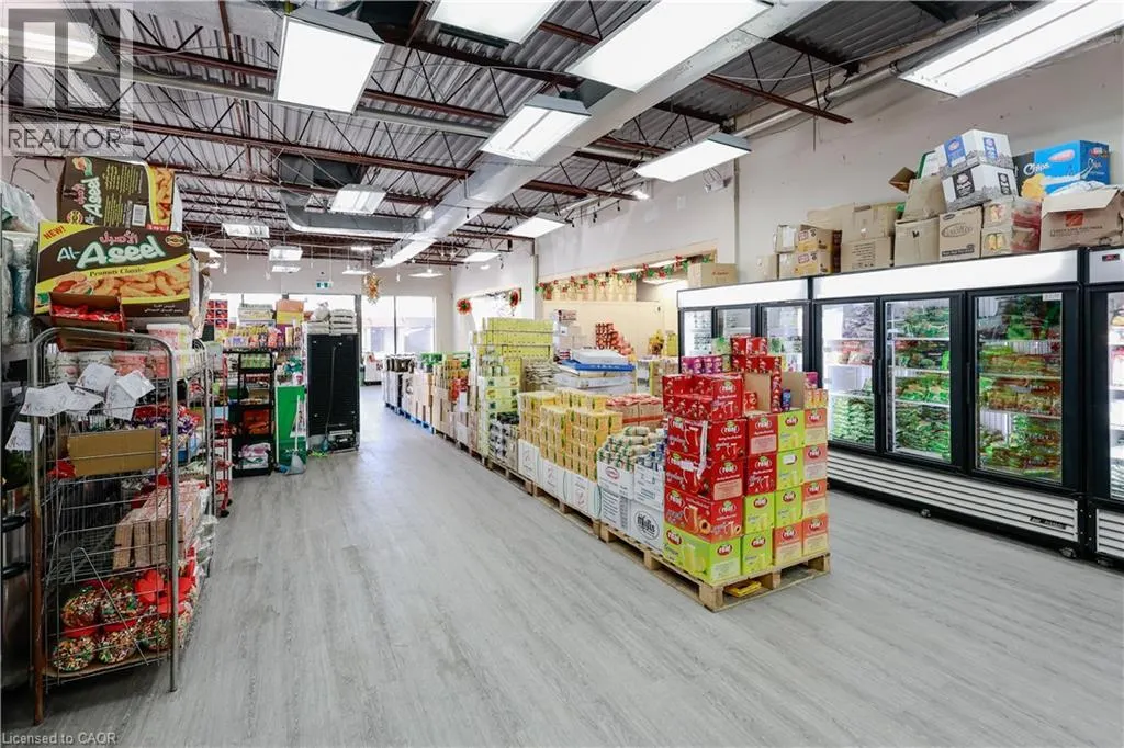 318 QUEENSTON Road