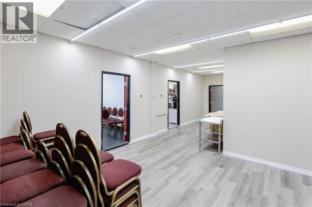 318 QUEENSTON Road
