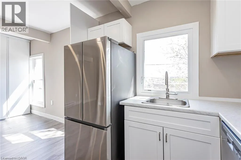 279 WILLIAM Street Unit# 2, #2