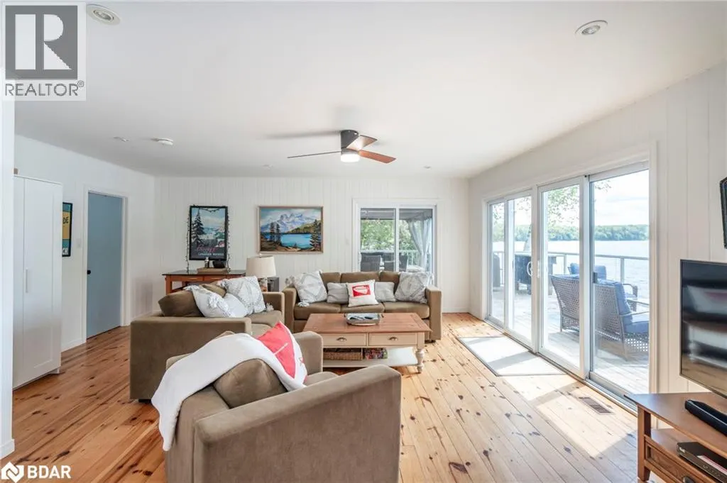 37 E MENOMINEE LAKE Road