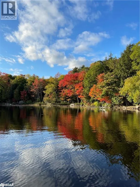 37 E MENOMINEE LAKE Road