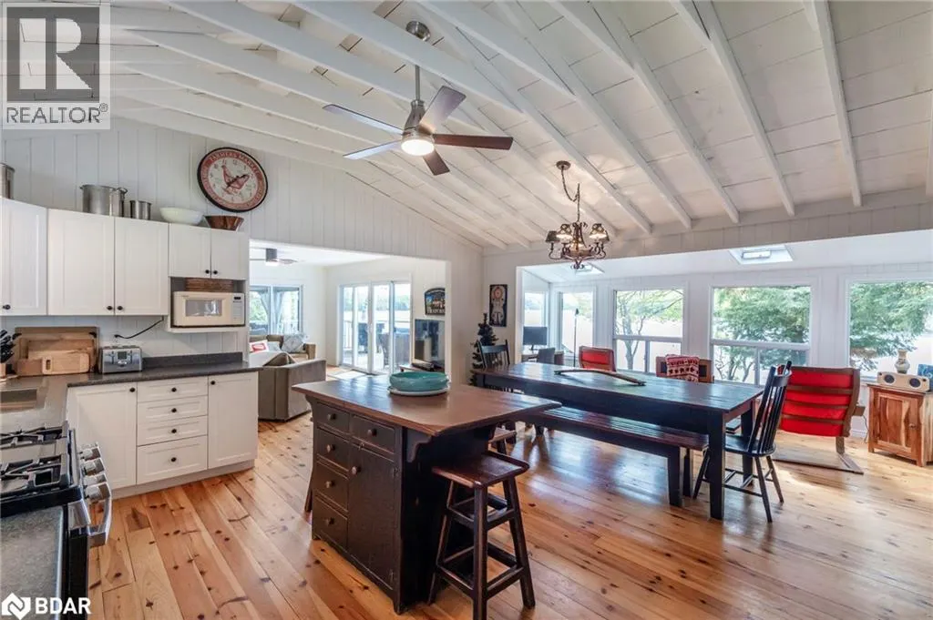 37 E MENOMINEE LAKE Road