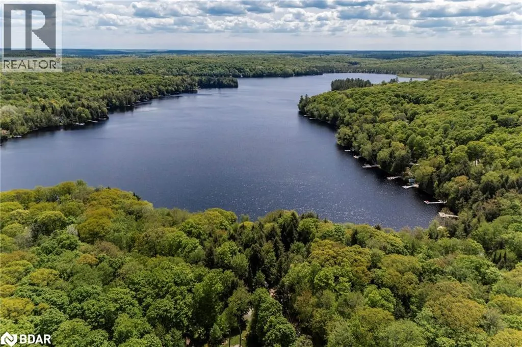 37 E MENOMINEE LAKE Road