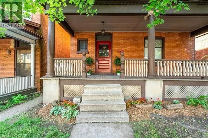 225 QUEEN Street S Unit# 3, #3