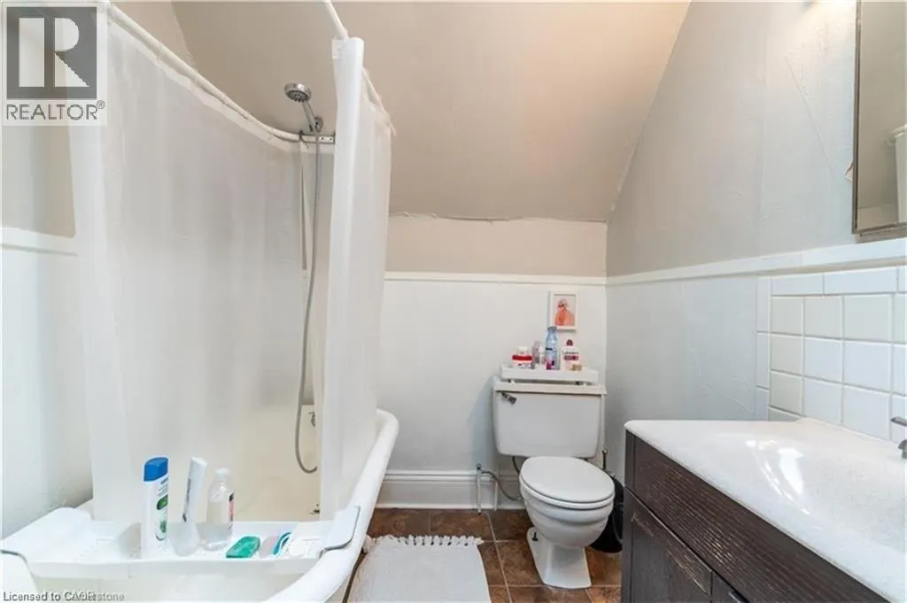 225 QUEEN Street S Unit# 3, #3