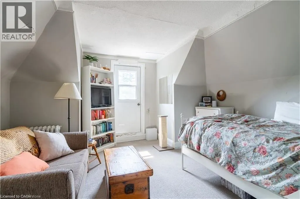 225 QUEEN Street S Unit# 3, #3