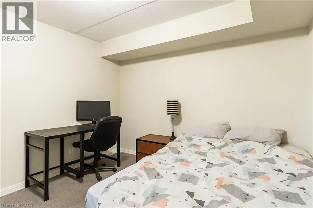 261 LESTER Street Unit# 301, #301