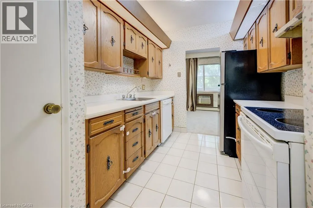 45 WESTMOUNT Road N Unit# 407, #407