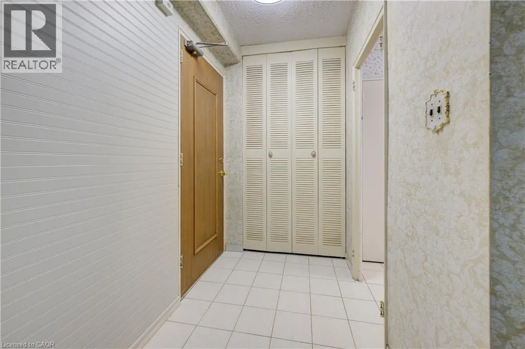45 WESTMOUNT Road N Unit# 407, #407