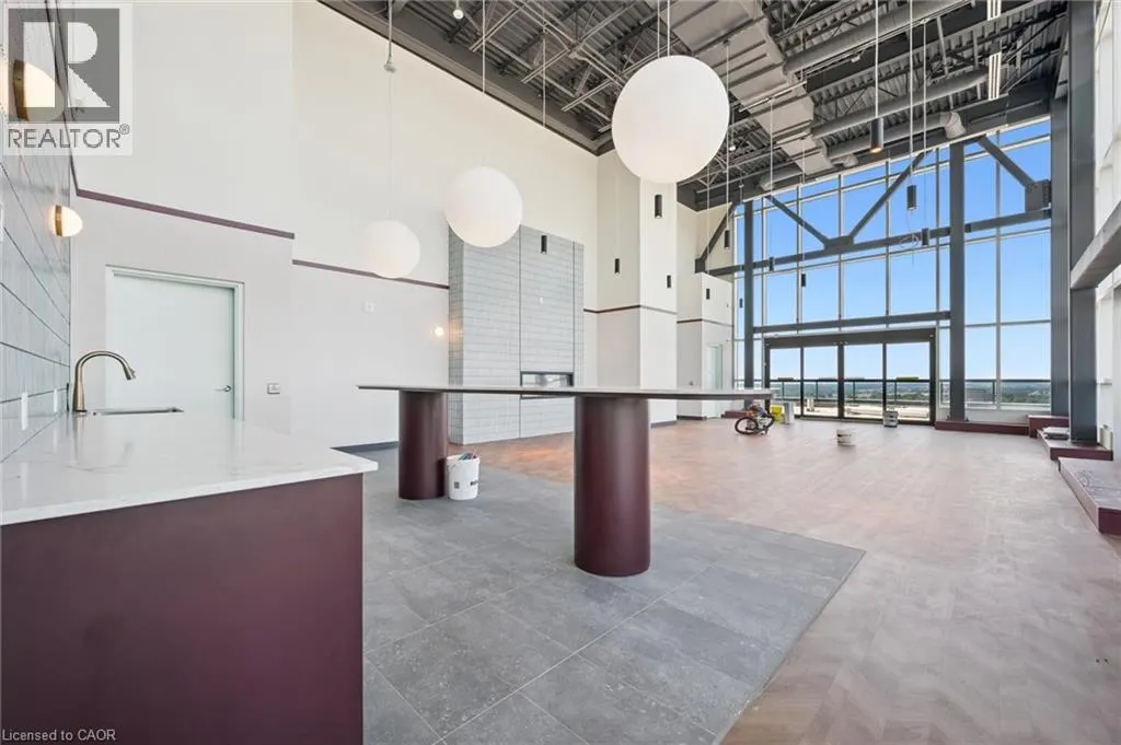 1442 HIGHLAND Road W Unit# 906, #906