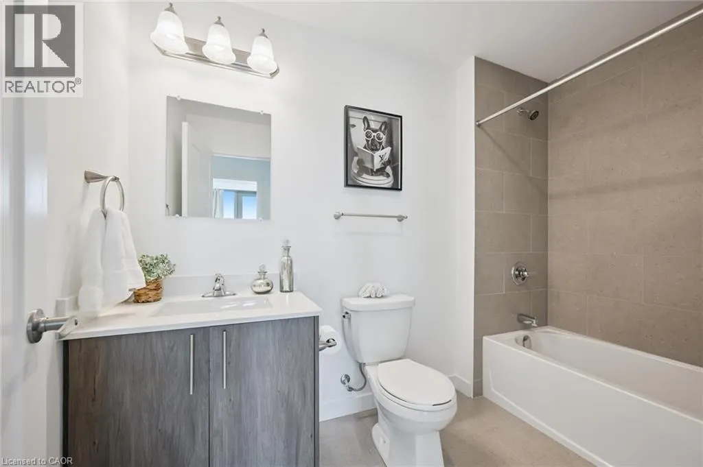 1442 HIGHLAND Road W Unit# 906, #906