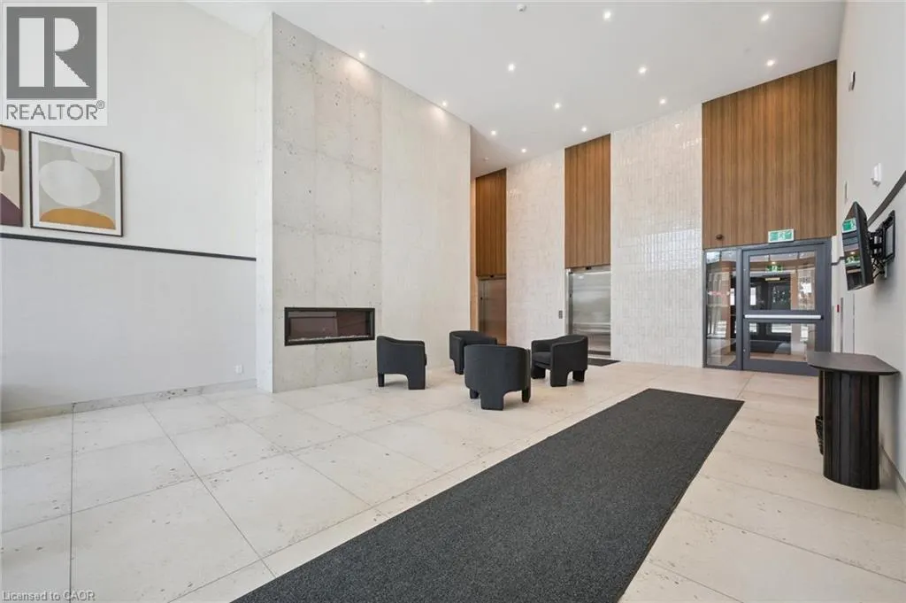 1442 HIGHLAND Road W Unit# 906, #906