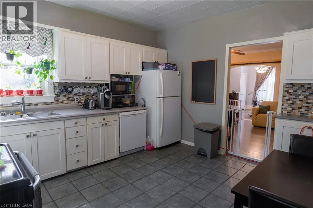148 EAST Avenue Unit# 1, #1