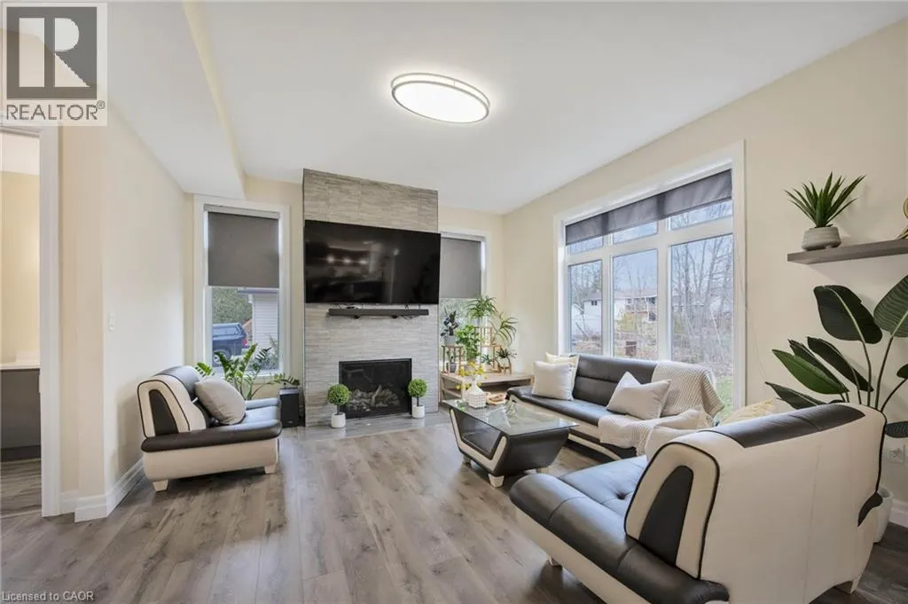 6 DOROTHYS Drive