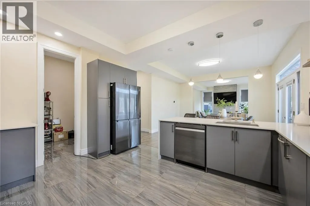 6 DOROTHYS Drive