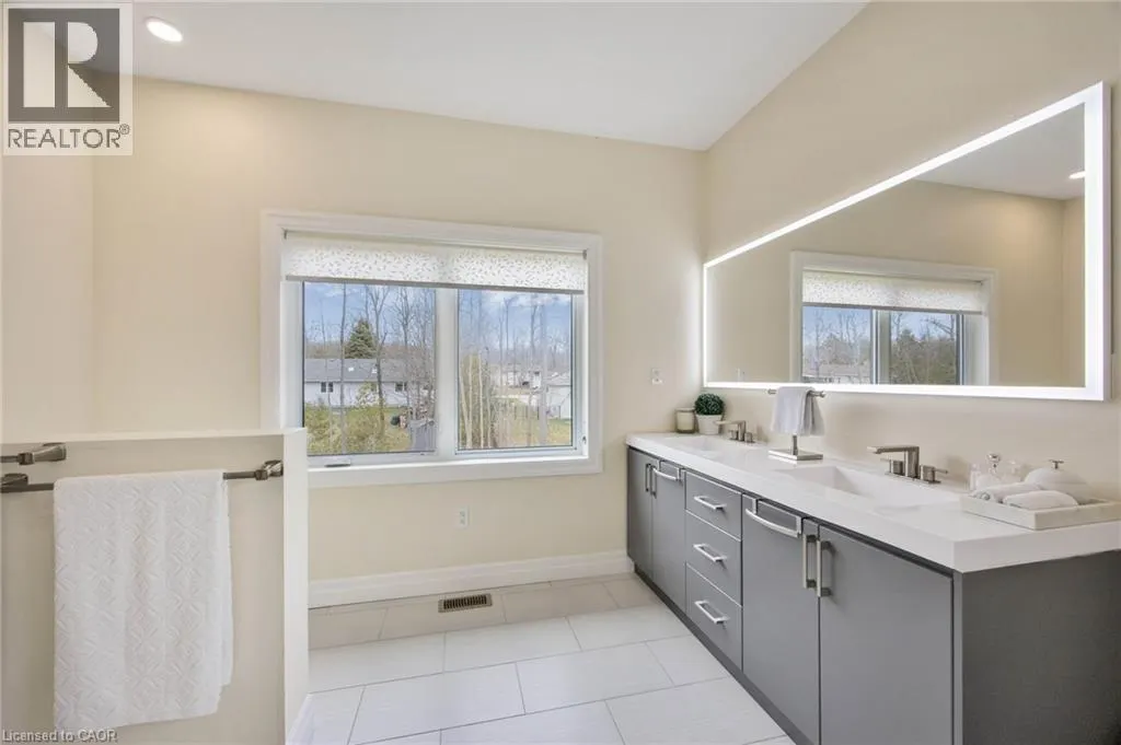 6 DOROTHYS Drive