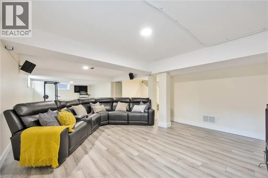 6 DOROTHYS Drive