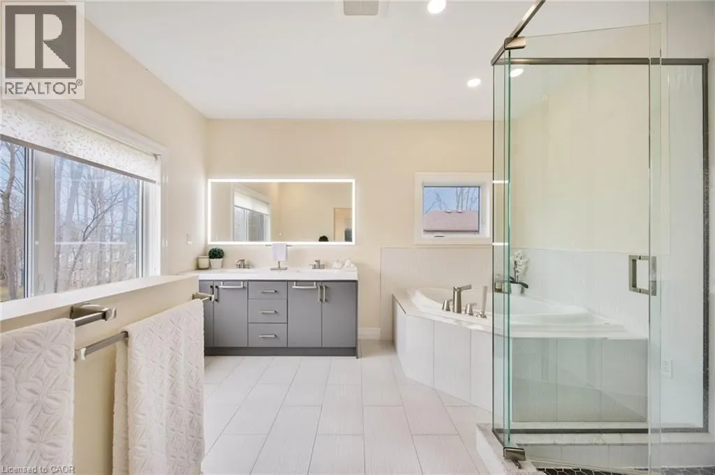 6 DOROTHYS Drive