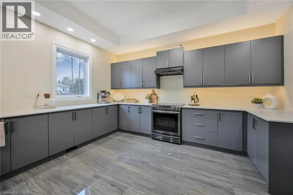 6 DOROTHYS Drive
