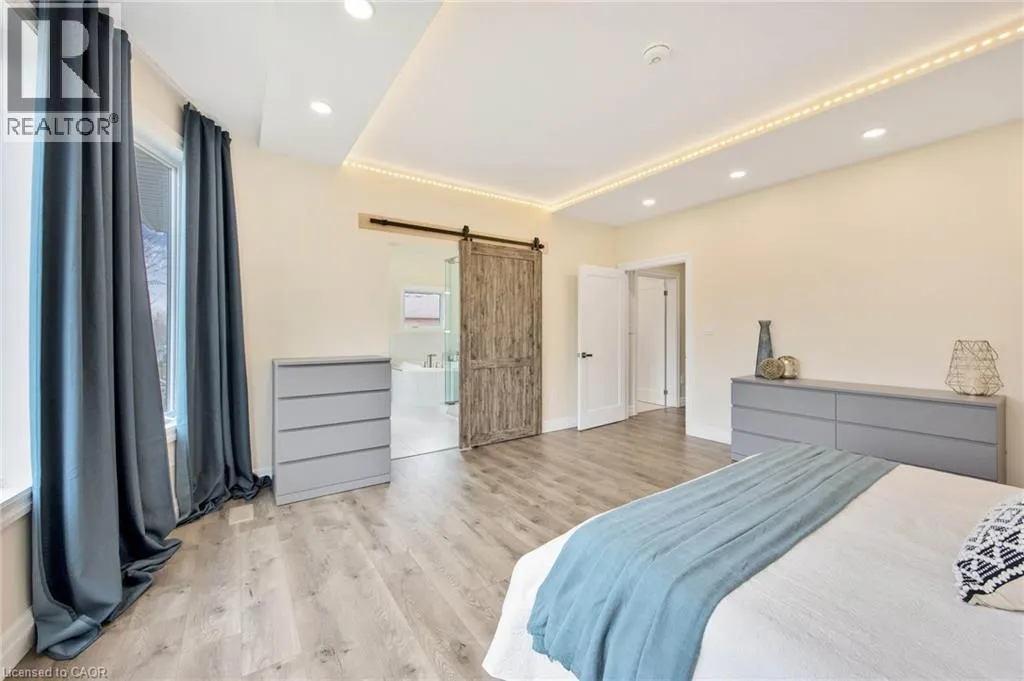6 DOROTHYS Drive