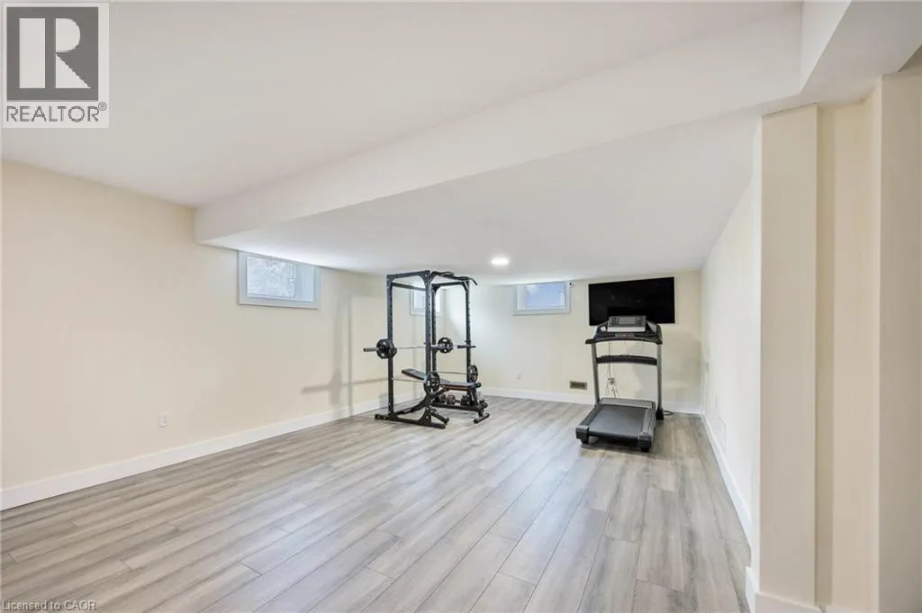 6 DOROTHYS Drive