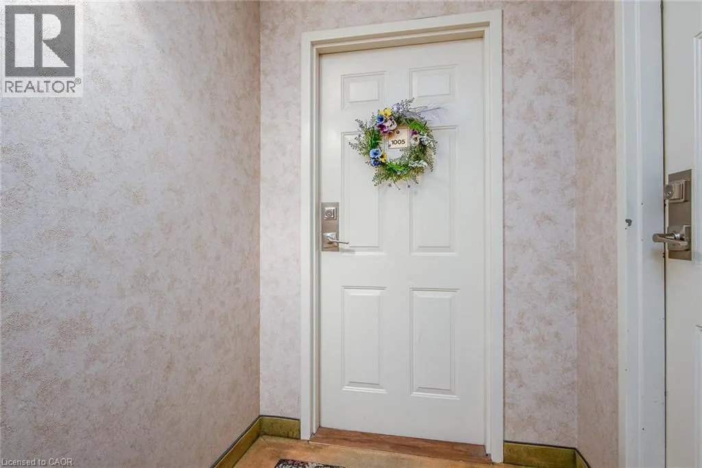 150 QUEEN Street S Unit# 1005, #1005