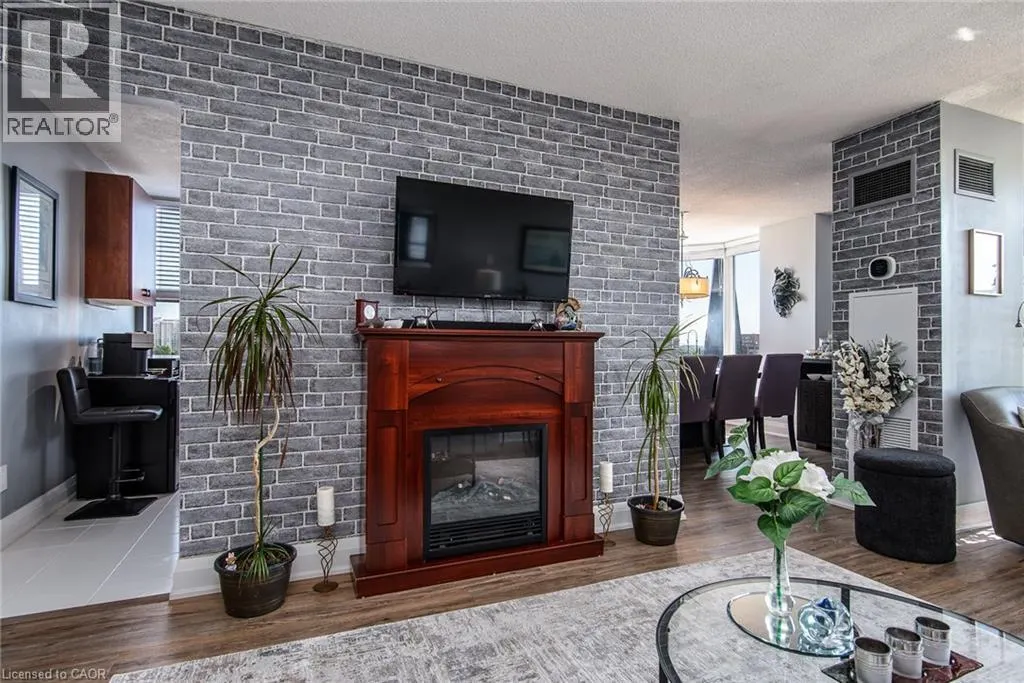 150 QUEEN Street S Unit# 1005, #1005