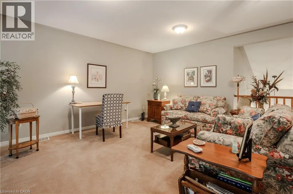 212 STONEHENGE Drive Unit# 49, #49