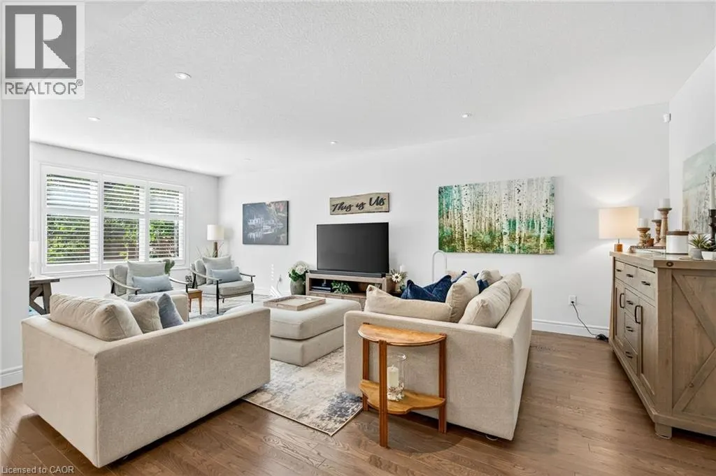 254 GOSLING Gardens Unit# 17, #17