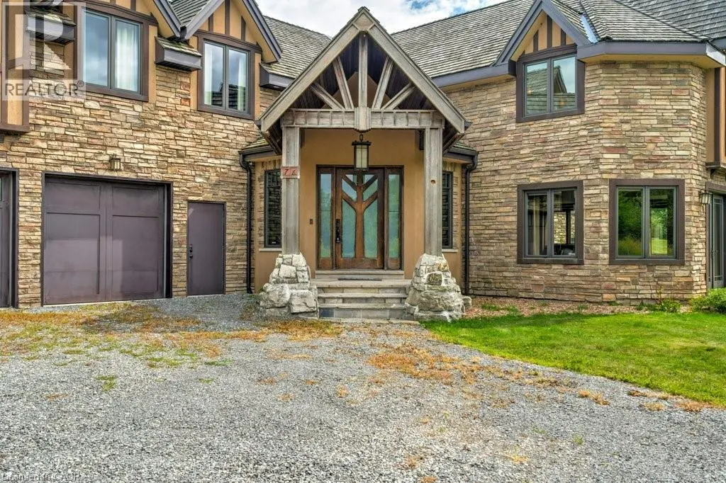 76 OAK Avenue