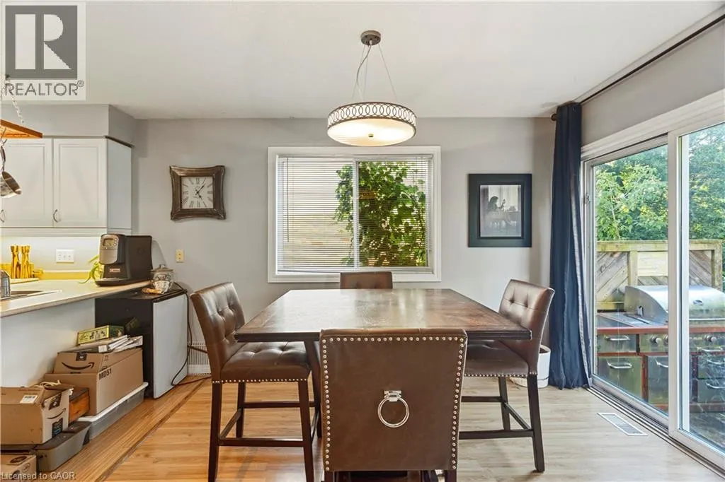 118 CHATEAU Crescent
