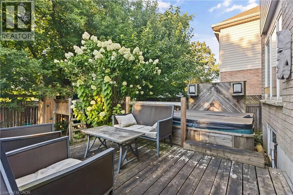 118 CHATEAU Crescent
