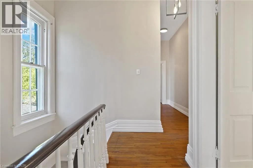 78 WILLIAM Street W
