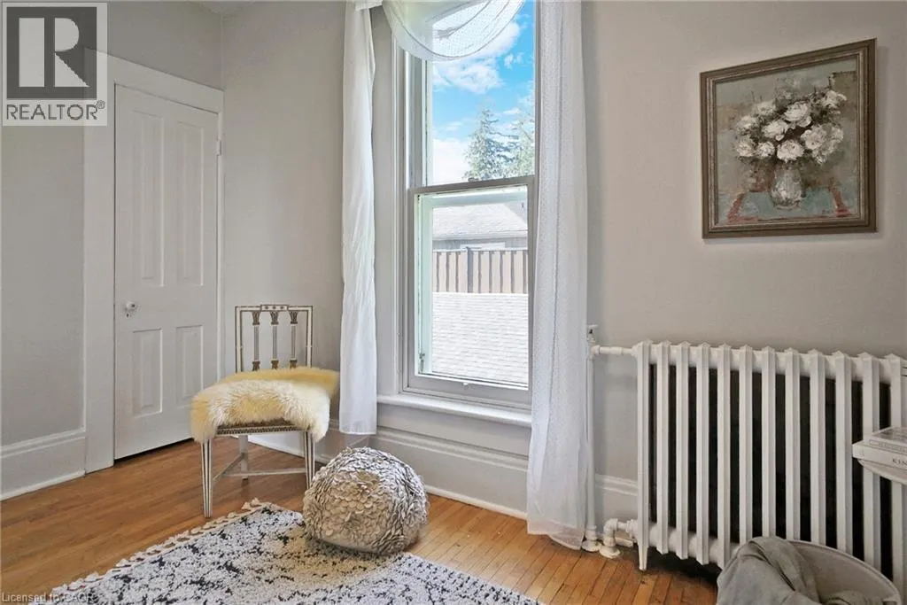 78 WILLIAM Street W