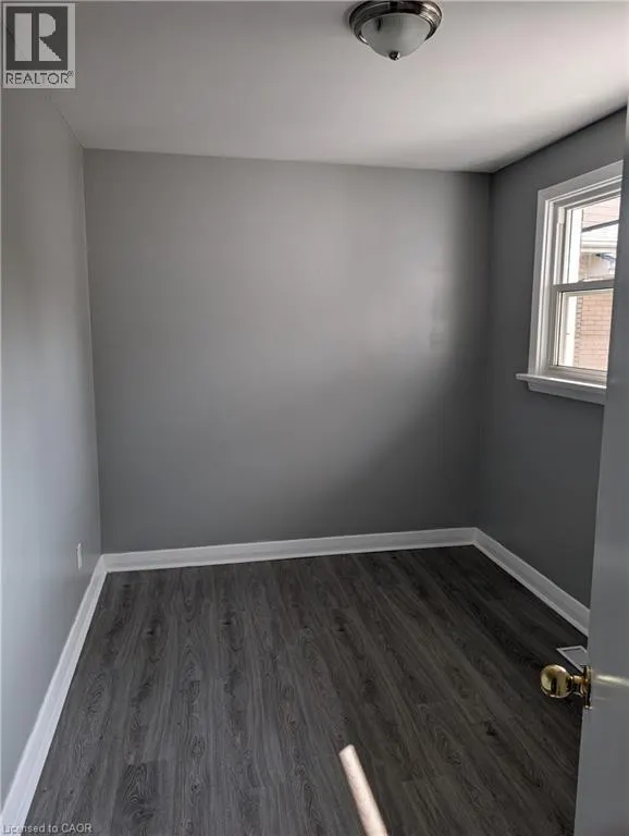 175 OXFORD Street Unit# A, #A