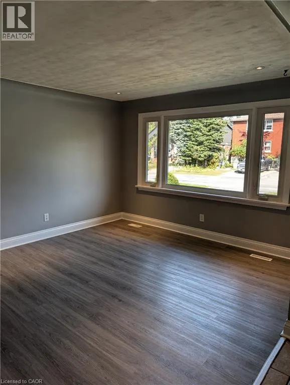 175 OXFORD Street Unit# A, #A