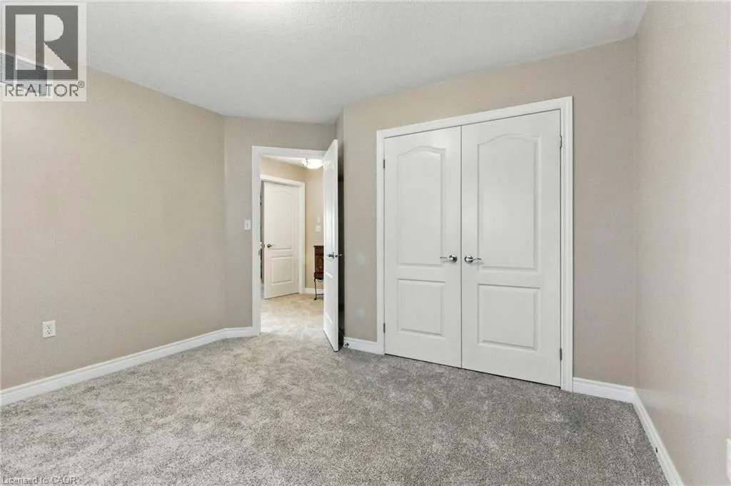 11 SILVERSPRING Crescent