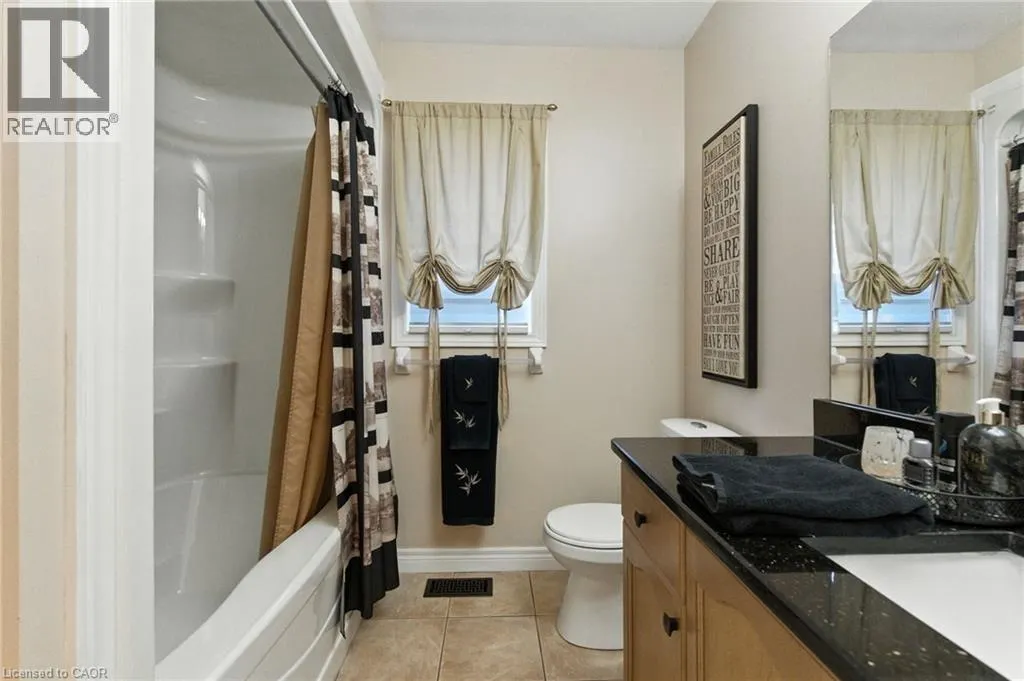 11 SILVERSPRING Crescent