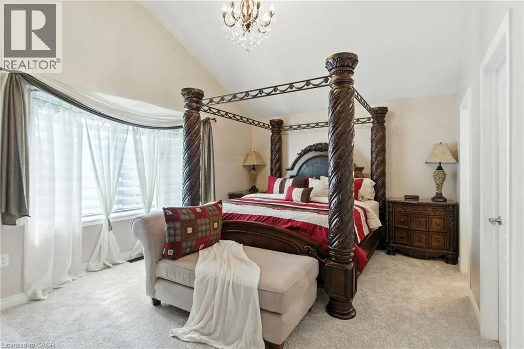 11 SILVERSPRING Crescent