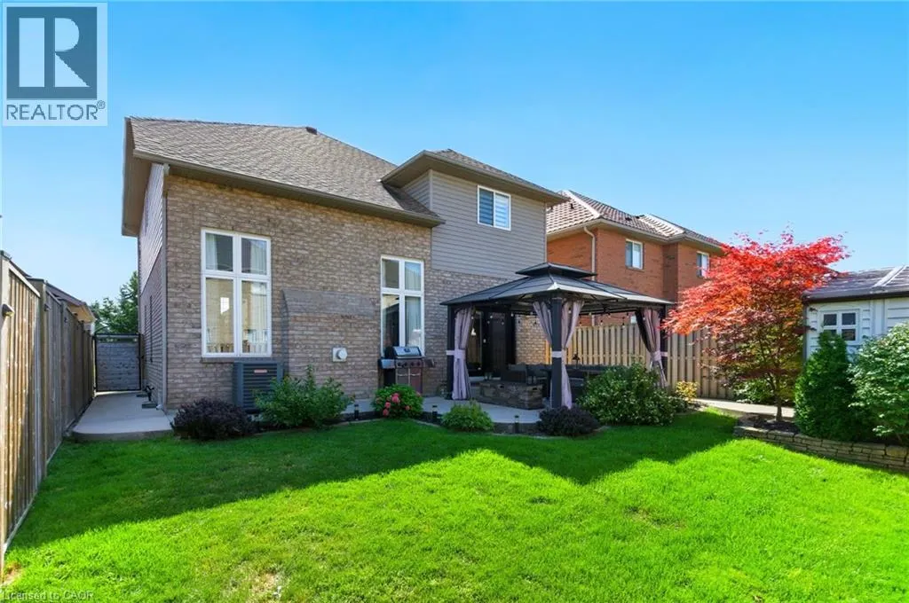 11 SILVERSPRING Crescent