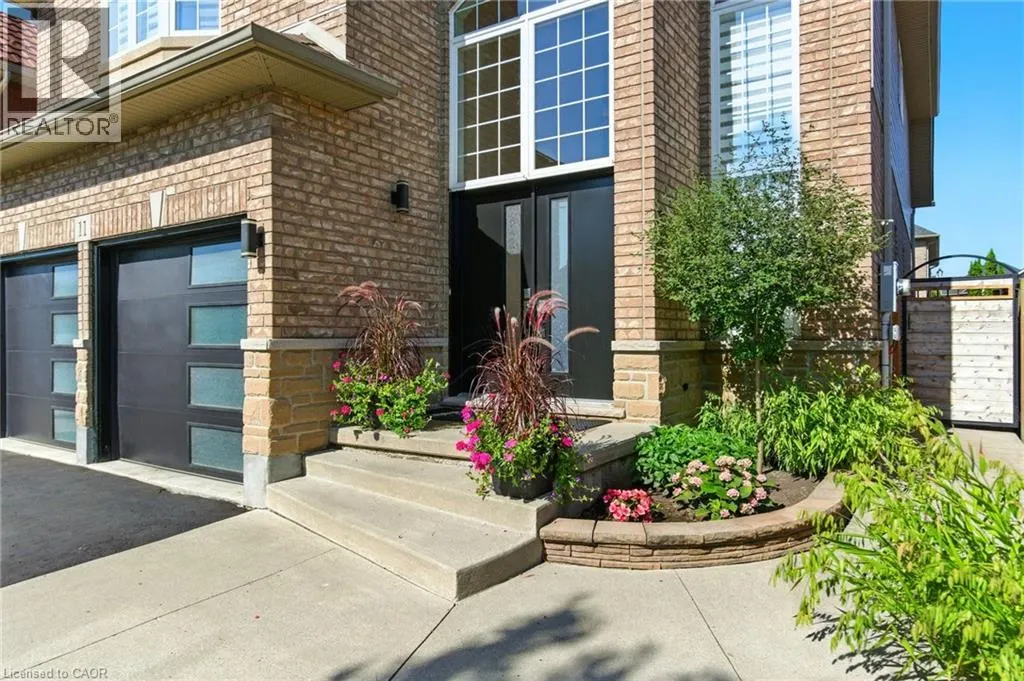11 SILVERSPRING Crescent
