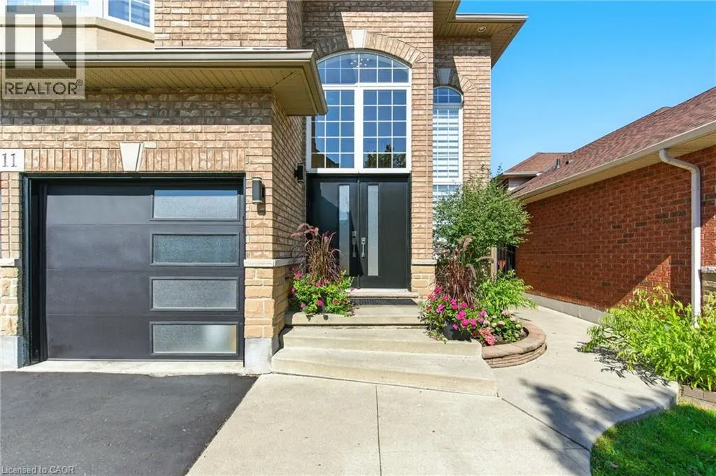11 SILVERSPRING Crescent