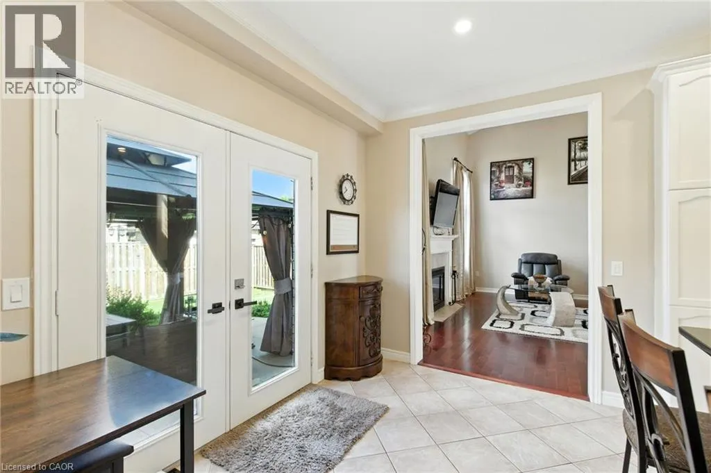 11 SILVERSPRING Crescent