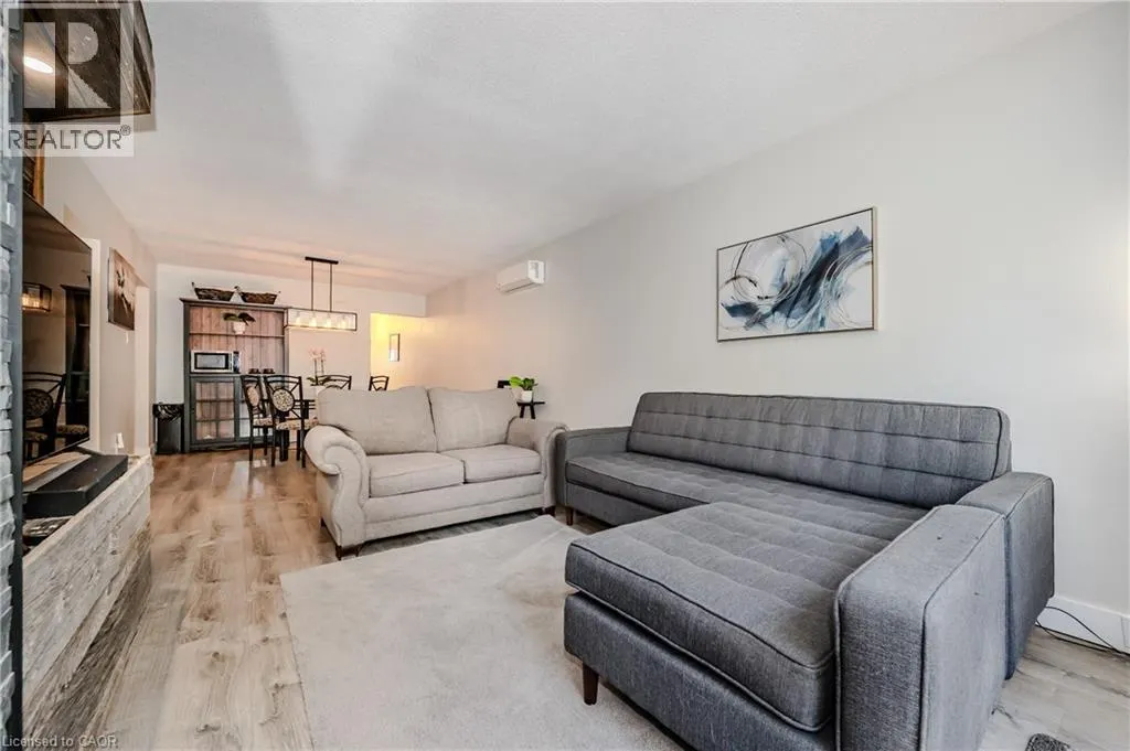 337 KINGSWOOD Drive Unit# 12, #12