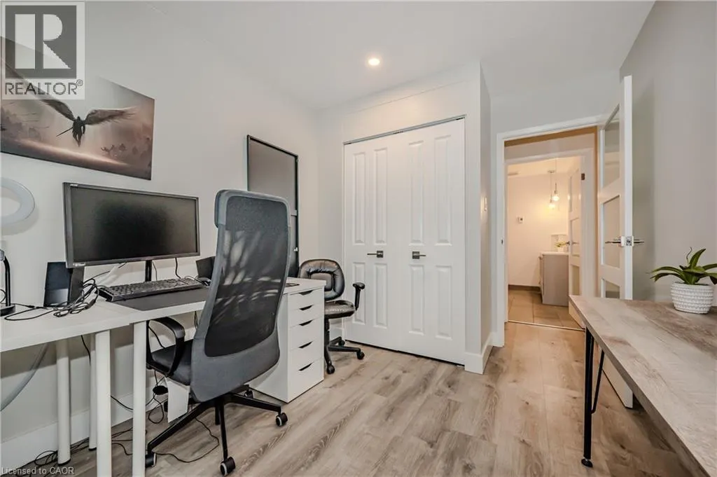 337 KINGSWOOD Drive Unit# 12, #12