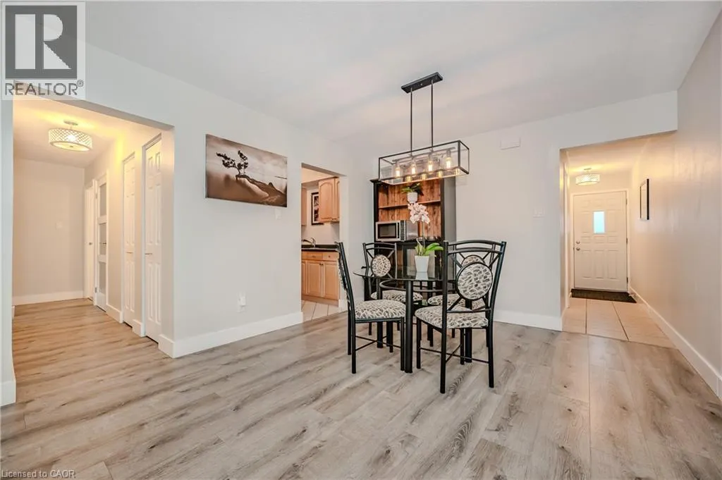 337 KINGSWOOD Drive Unit# 12, #12