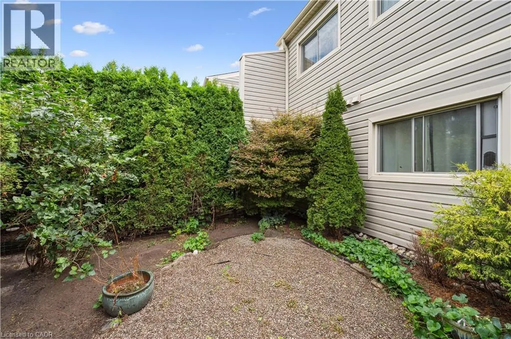 337 KINGSWOOD Drive Unit# 12, #12