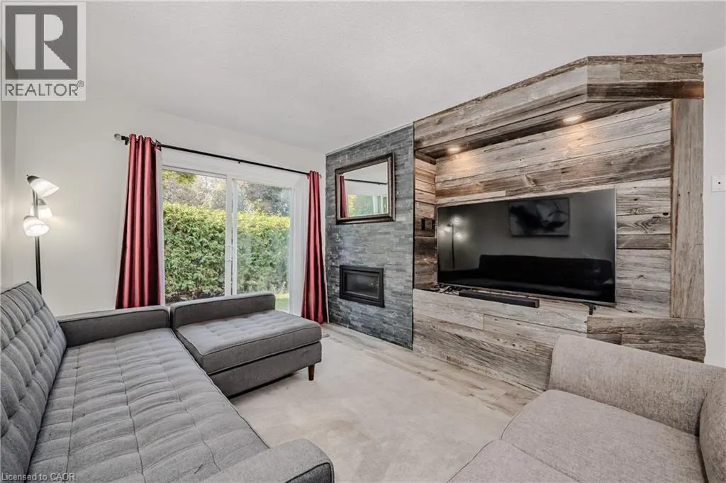 337 KINGSWOOD Drive Unit# 12, #12