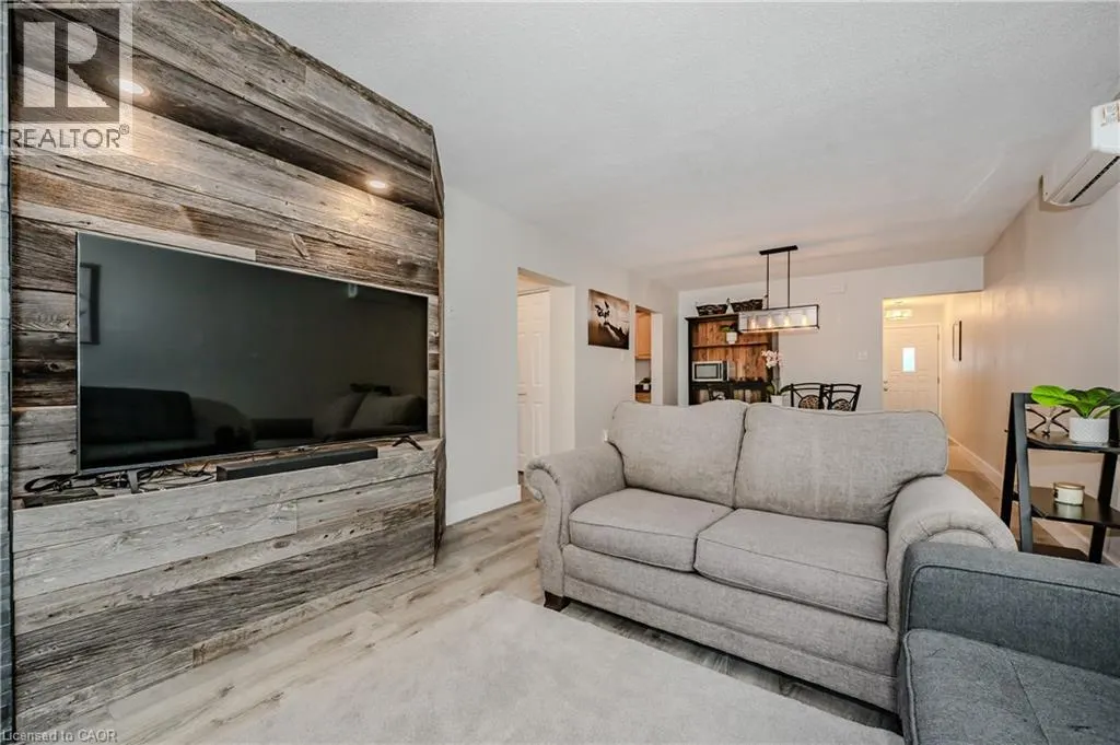 337 KINGSWOOD Drive Unit# 12, #12